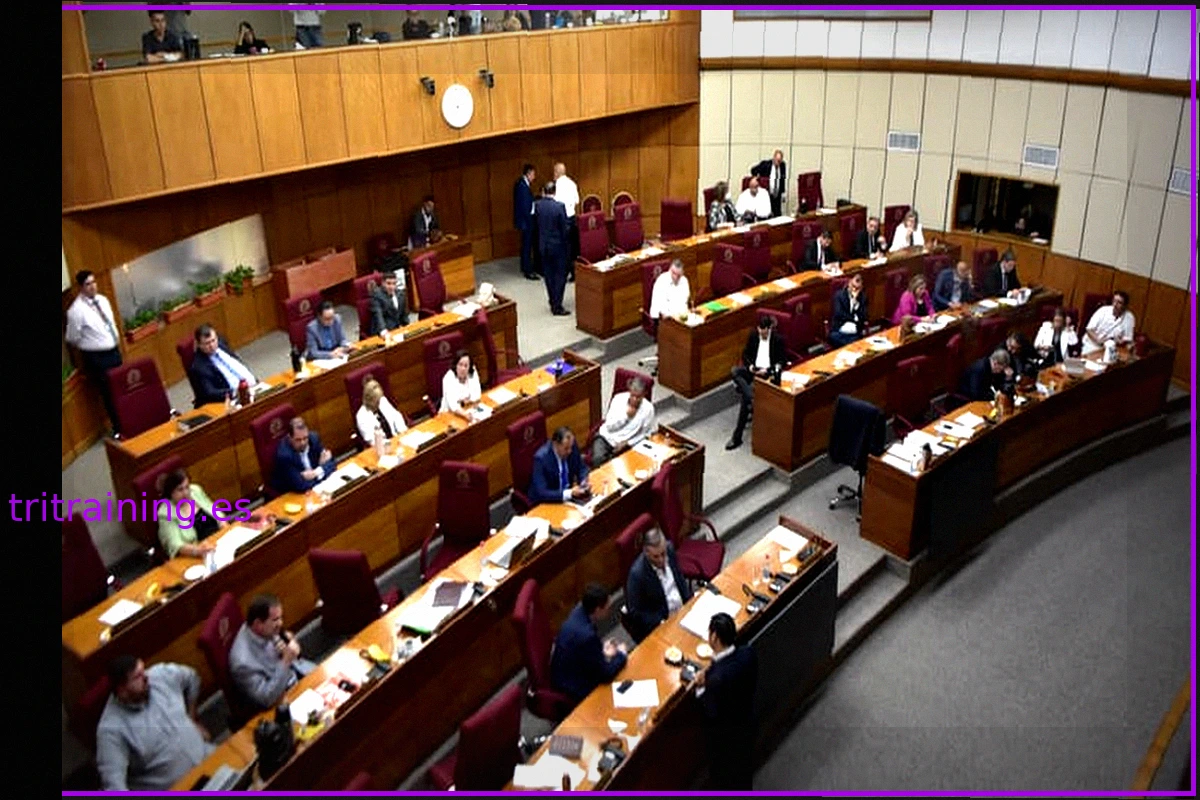 Racismo y homofobia contra Mbappé: apoyo del Senado paraguayo a Celeste Amarilla