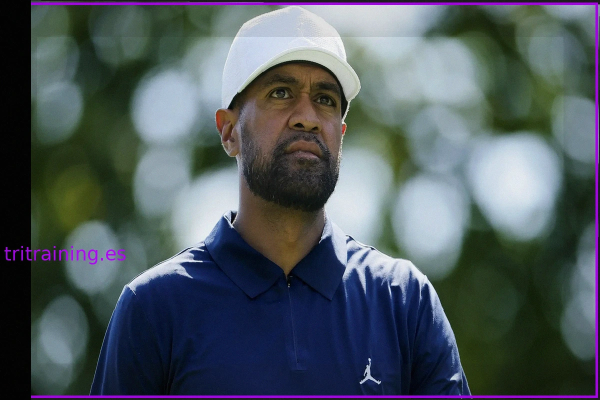 Tony Finau busca mejorar su golf en Utah con un putter de palo de hockey