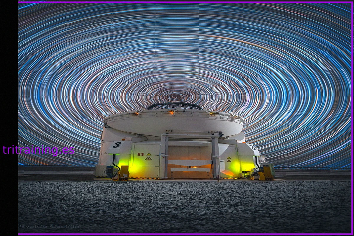 El Cielo Gira Sobre Paranal